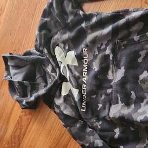 Under Armour youth large